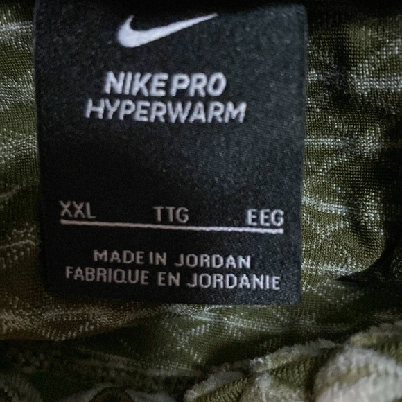 Nike Olive green &white color, pull over sweatshirt, size extra large - Picture 4 of 4